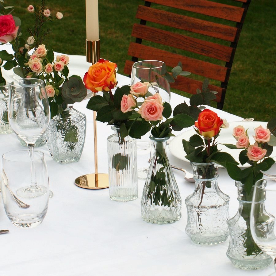 Vasen-Kollektion im 10er Set für Hochzeit mieten – Tischzauber Hochzeitsverleih