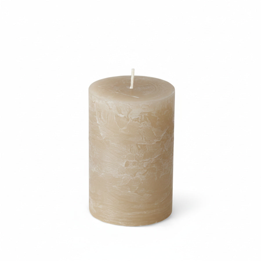 Stumpenkerze in beige mit Höhe 10cm oder 15cm für deine Hochzeit
