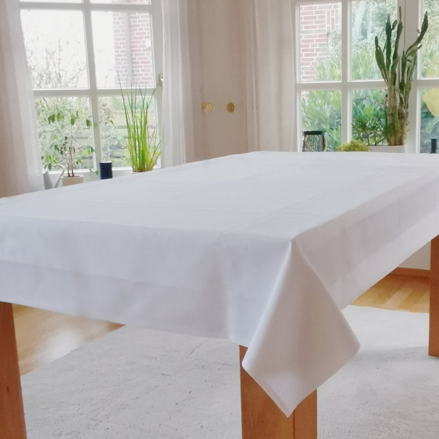 Tischdecke weiß/rechteckig für Hochzeit mieten – Tischzauber Hochzeitsverleih